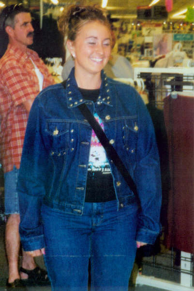 chelsey-hewitt.jpg